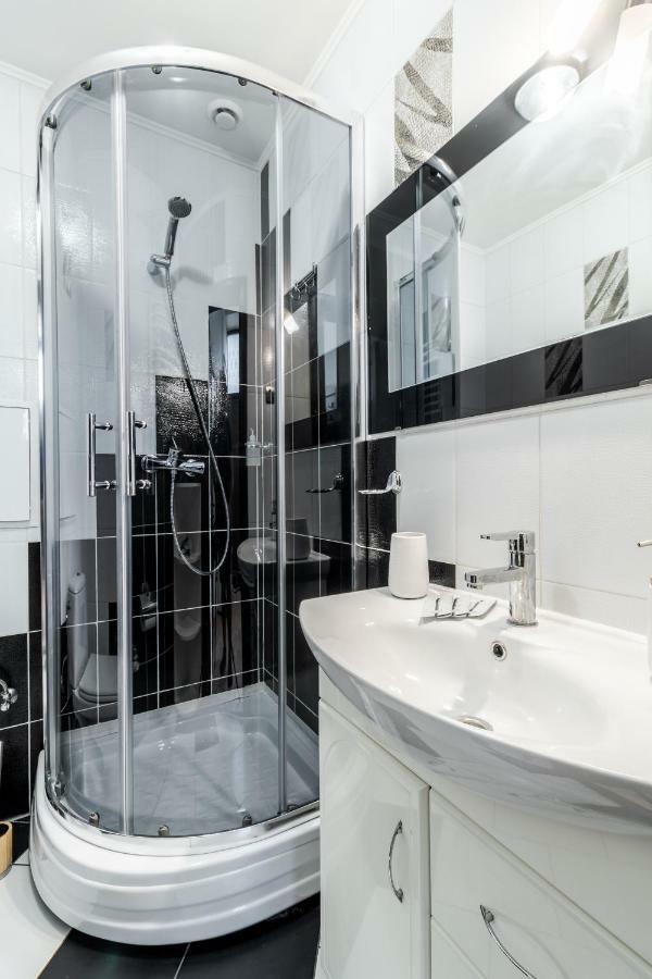 Inshiapartments On Bohomolʹtsya Str Lviv Exteriör bild
